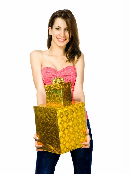Mooie jonge vrouw met geschenken — Stockfoto