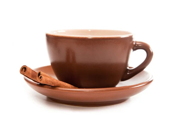 Керамическая чашка кофе с корицей — стоковое фото