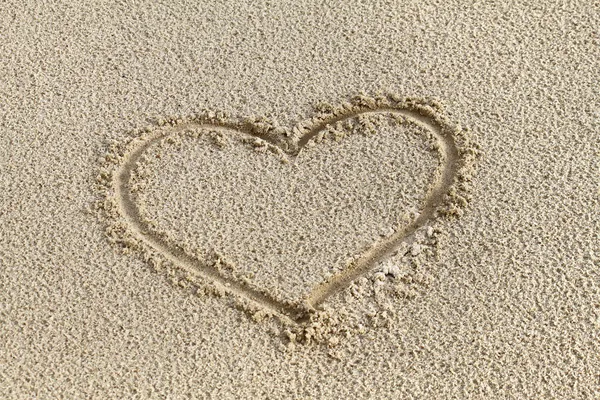 Szív a homokban — Stock Fotó