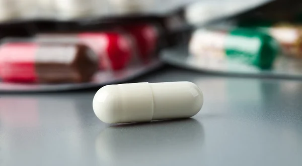 Muitas pílulas — Fotografia de Stock