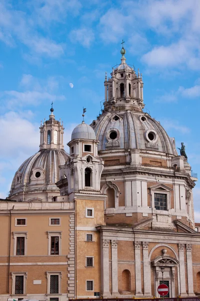Красивая церковь в Риме. Италия . — стоковое фото