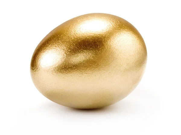 Goldenes Ei isoliert auf weißem Hintergrund. — Stockfoto
