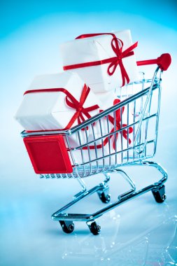 Shopping cart ahd gift clipart
