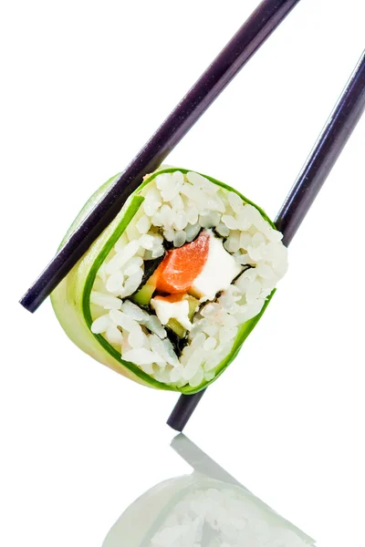 Sushi tekercs fehér alapon — Stock Fotó