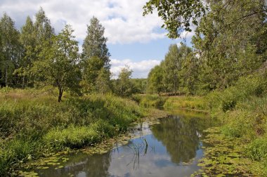 küçük sessiz nehir