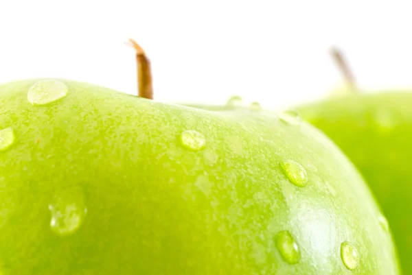 Zwei frische grüne Äpfel, Nahaufnahme — Stockfoto