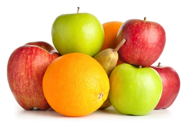 Frutas isoladas a branco — Fotografia de Stock