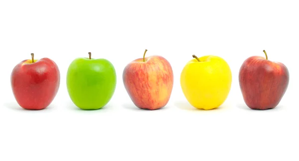 Rad med äpplen. — Stockfoto
