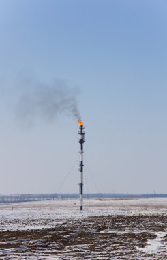 işaret fişeği yığını yakınında gaz fabrikası