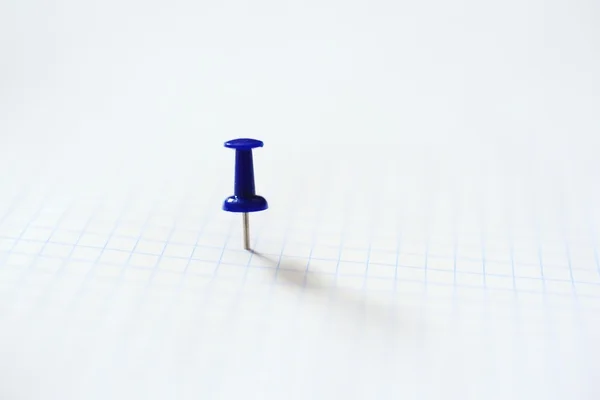 Pushpin on white — Stock Photo, Image