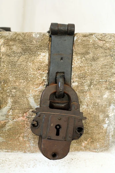 Antique padlock — Stock Photo, Image