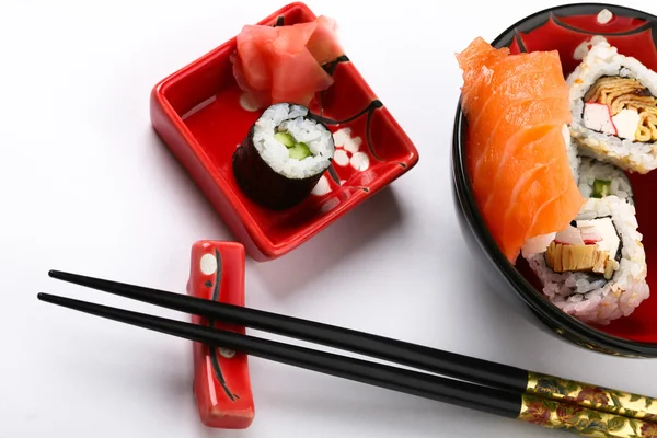 Placa com sushi — Fotografia de Stock