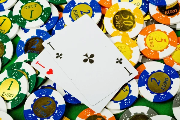 Cards and chips — Stock Photo, Image