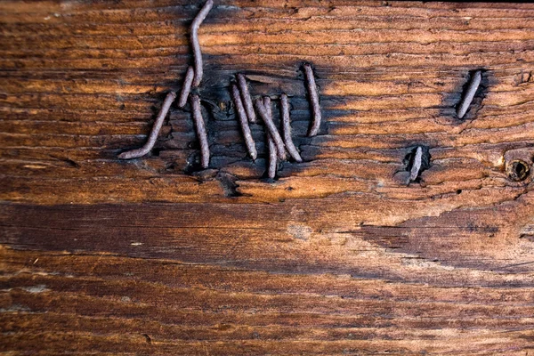 Drewno i paznokcie — Zdjęcie stockowe