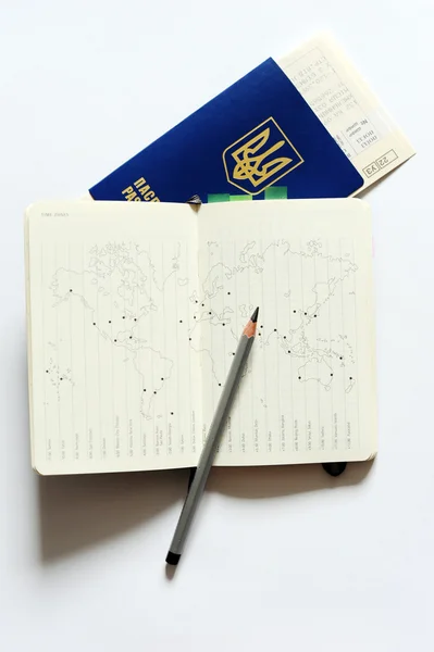 Harita ve pasaport — Stok fotoğraf
