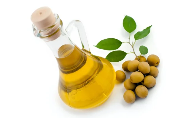 Olive verdi e olio — Foto Stock