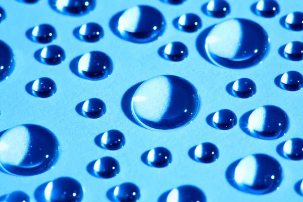 Tetes air pada kaca biru — Stok Foto