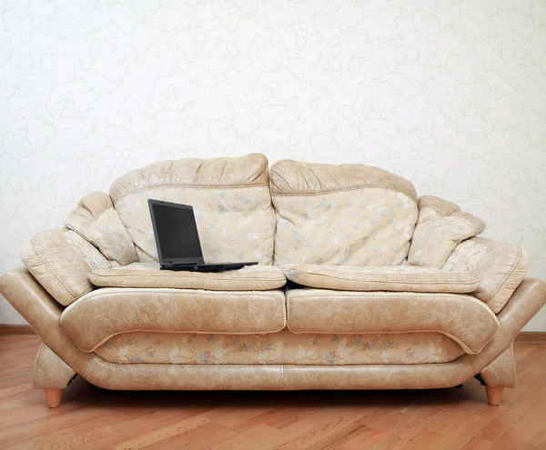 Sofa — Zdjęcie stockowe