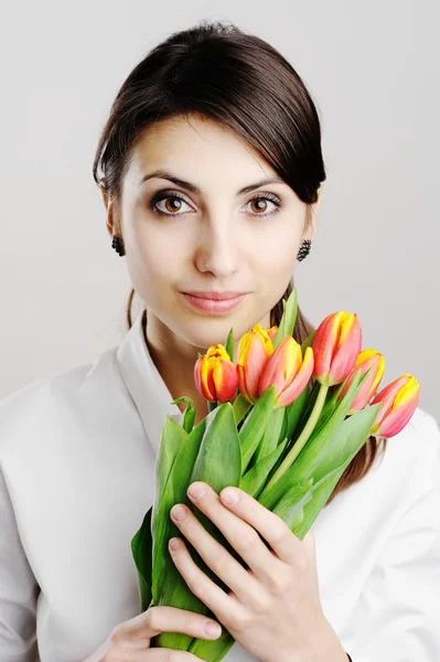 Kobieta z tulipanów — Zdjęcie stockowe
