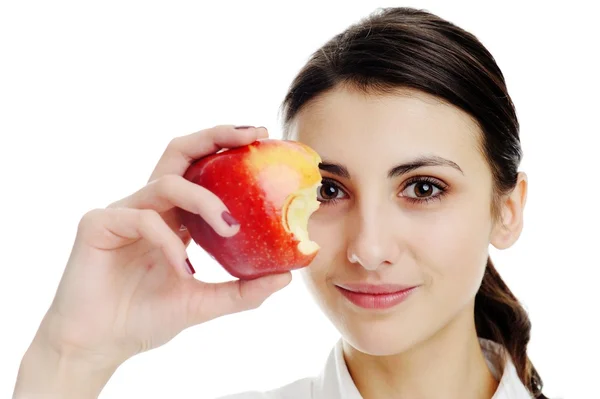 Piękna kobieta zje jabłko — Zdjęcie stockowe