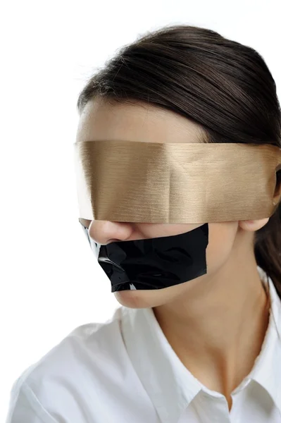 Vrouw met een blinddoek — Stockfoto