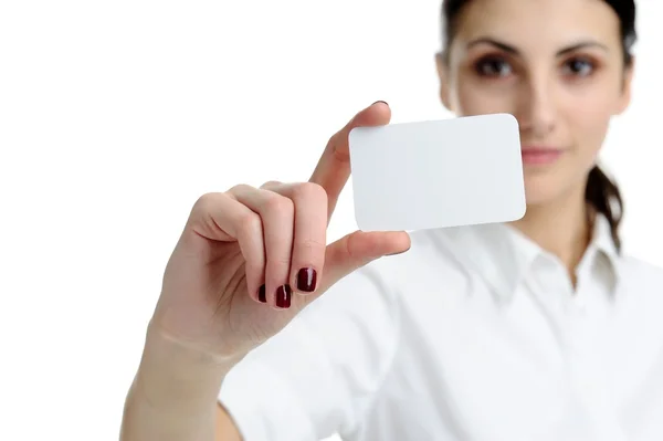 Vrouw met lege businesscard in de hand — Stockfoto