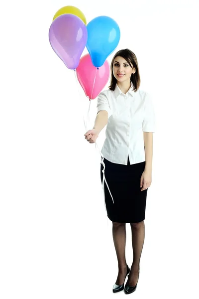 Femme avec des ballons d'anniversaire — Photo