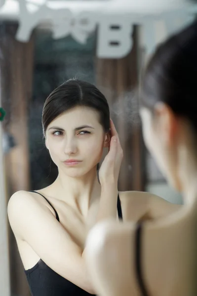 In the mirror — Stock Photo, Image