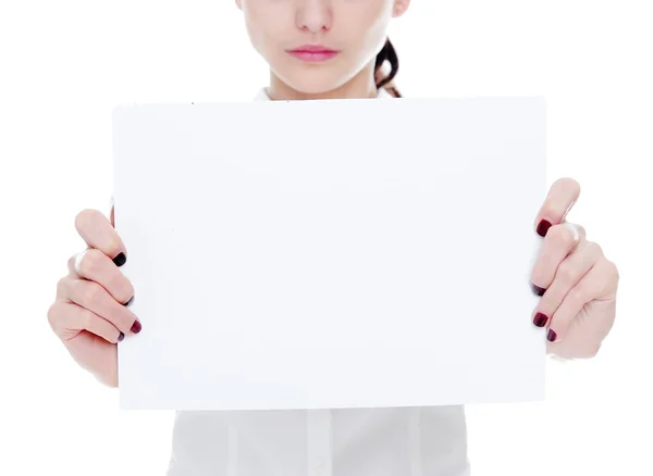 Kadın holding beyaz kağıt — Stok fotoğraf