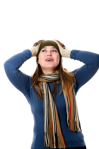 Девушка в шляпе и шарфе — стоковое фото