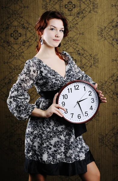 Kadın ve saat — Stok fotoğraf