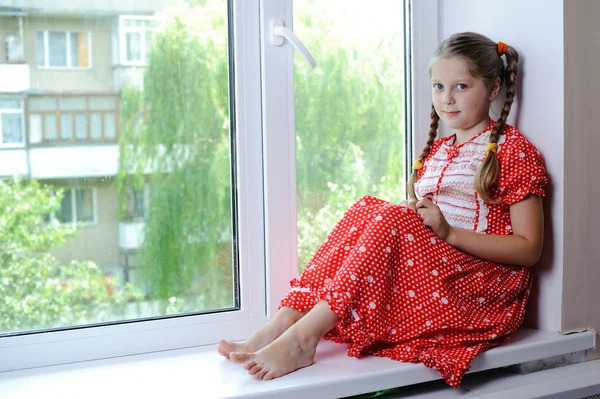 Little girl in red — Stock Photo, Image
