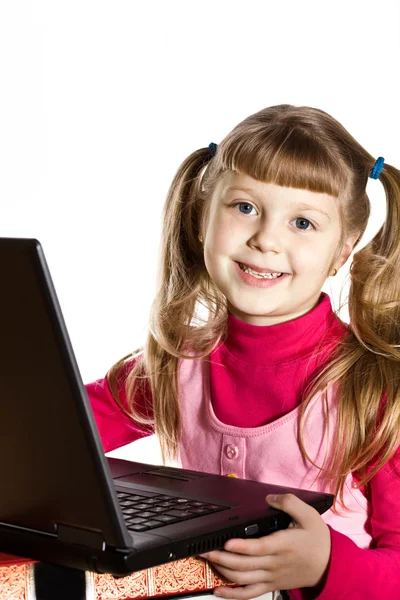 Bilgisayarlı kız — Stok fotoğraf