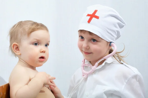 Mladá zdravotní sestra — Stock fotografie