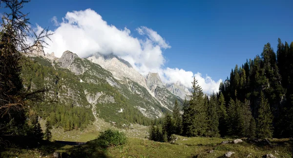 Dağlar — Stok fotoğraf