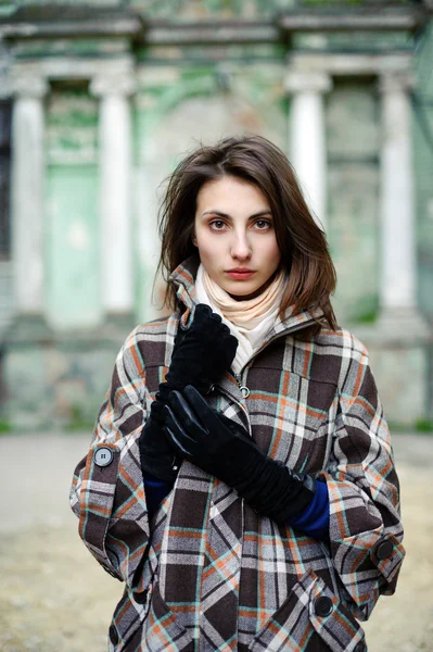 Güzel bir kadın sokak — Stok fotoğraf