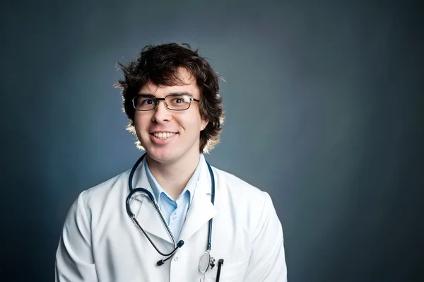 Portrét šťastný lékař — Stock fotografie