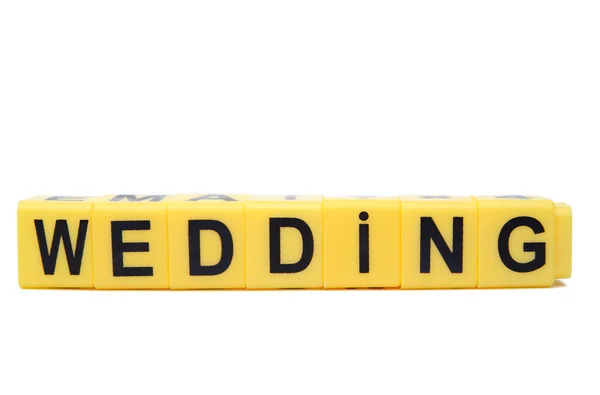 노란색 블록 단어와 그들에 결혼식 — 스톡 사진