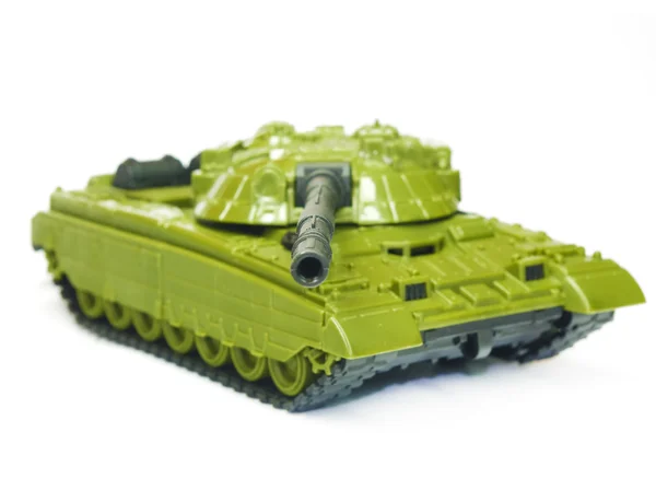 Игрушечный зеленый танк — стоковое фото