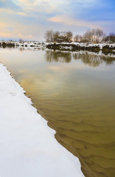 Bevroren rivier — Stockfoto
