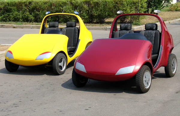 Twee kind-auto 's — Stockfoto