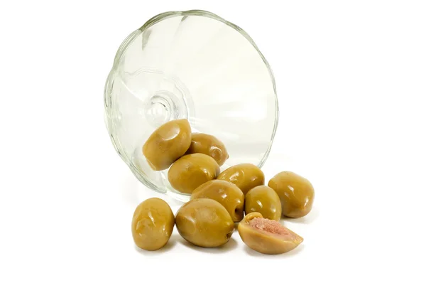 Scattered green olives — Stock Photo, Image
