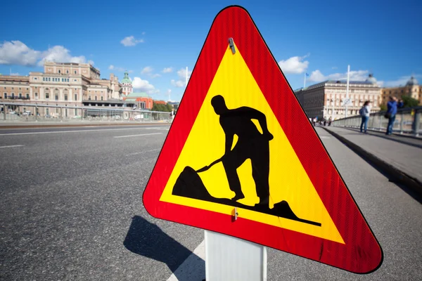 Vorsicht beim Umgraben von Schildern — Stockfoto