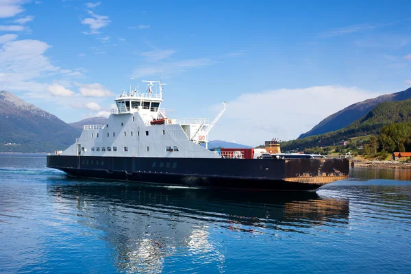 Ferry em Noruega — Fotografia de Stock