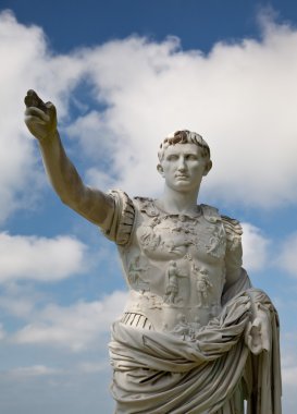 Roma İmparatoru augustus heykeli