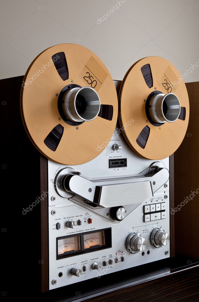 Analog Stereo Open Reel Tape Deck Recorder — Stock Photo © vittore #9119088