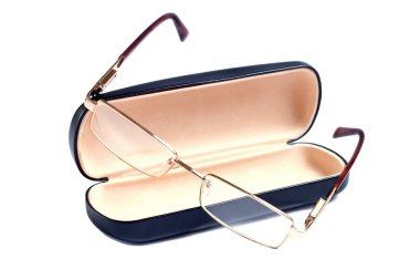 Glasses of gold color and case to them