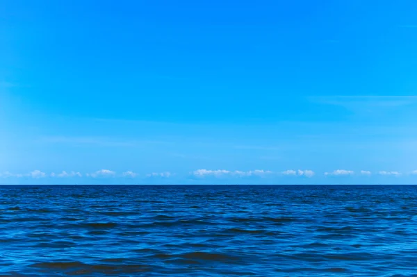 Superficie del mare tranquilla — Foto Stock