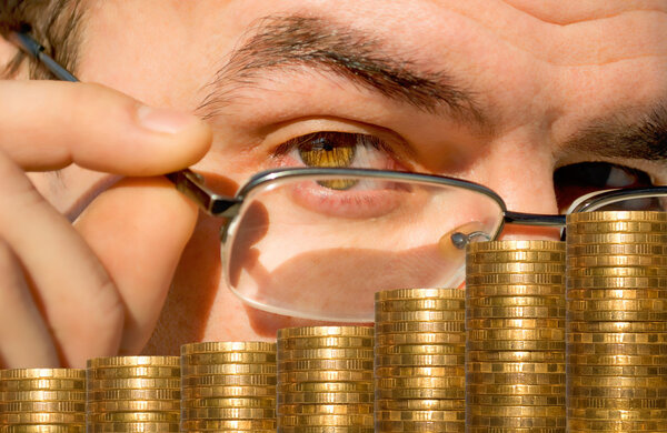 Analysis financial market.