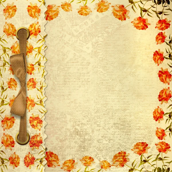 Grunge álbum de oro para fotos con arco y rosas pintadas —  Fotos de Stock